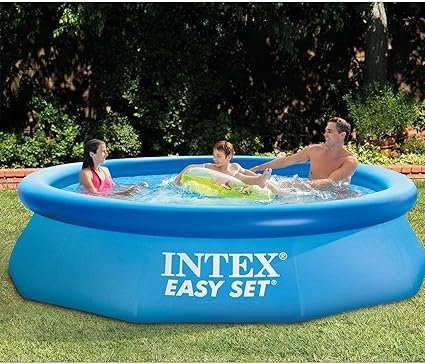 familia en piscina Hinchable grande Intex 305x76 cm infantil y adultos